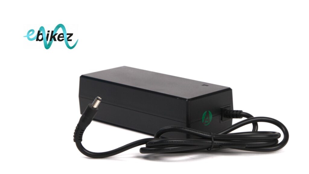 E-bikez oplader voor 36V accu's, 5.5 x 2.1 DC stekker (42V,2A)