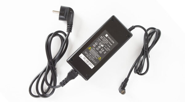 Oplader fietsaccu Phylion tulpstekkeraansluiting