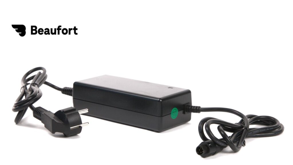 Beaufort charger SSLC084V42XH with 5-pin round plastic plug - RAP elektrische fietsen
